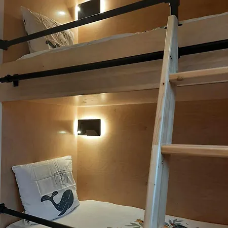 Anna's 3* ברוז'
